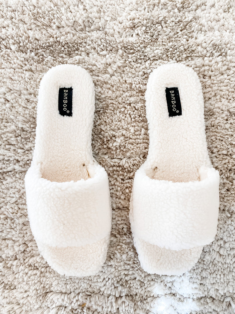 Ivy Cream Sherpa Slippers